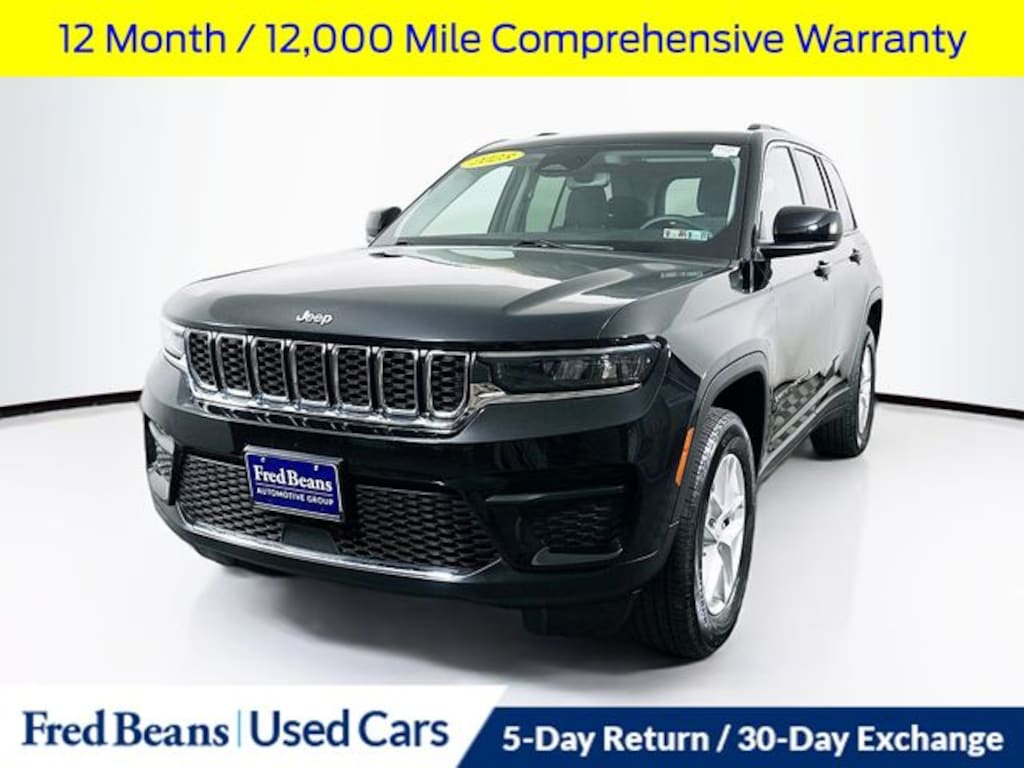 Used 2023 Jeep Grand Cherokee Laredo SUV