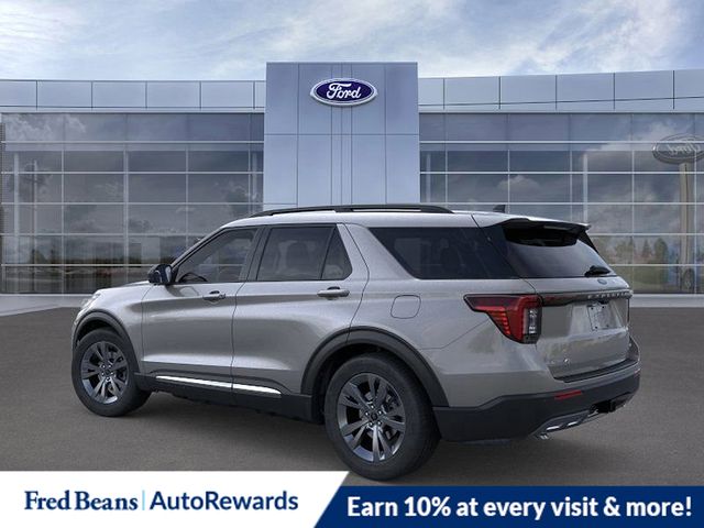 2025 Ford Explorer photo 3