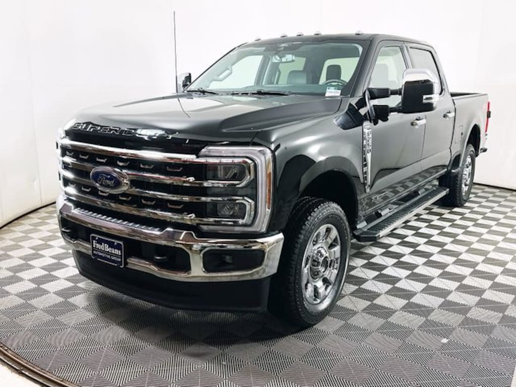 Used 2026 Ford F-250SD Lariat Truck Crew Cab