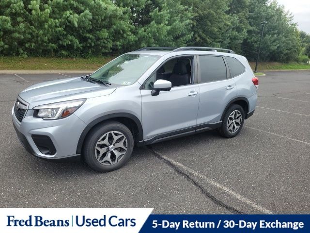 2020 Subaru Forester Premium photo 2