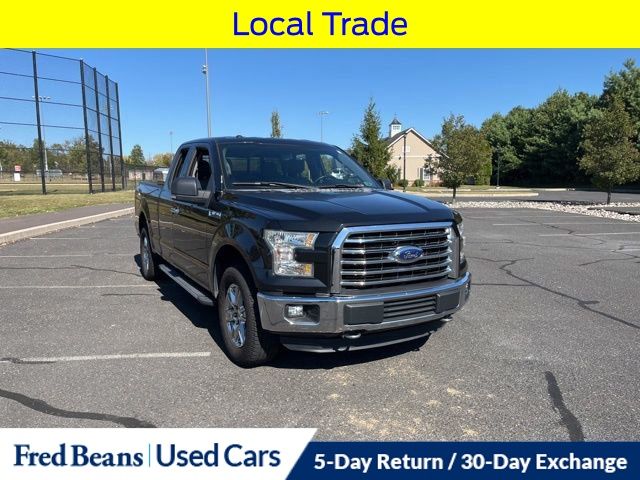 2015 Ford F-150 XLT photo 2