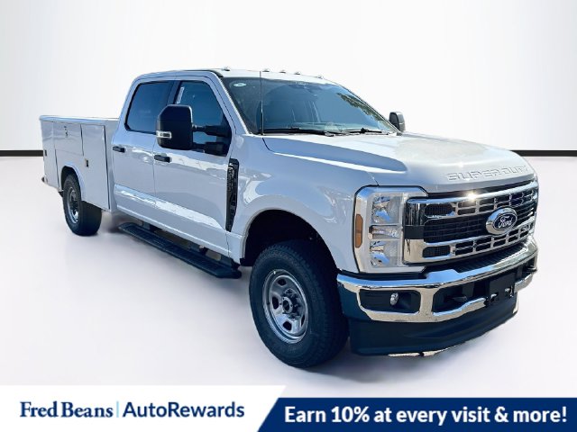 2027 Ford F-350 Chassis XL Truck Crew Cab