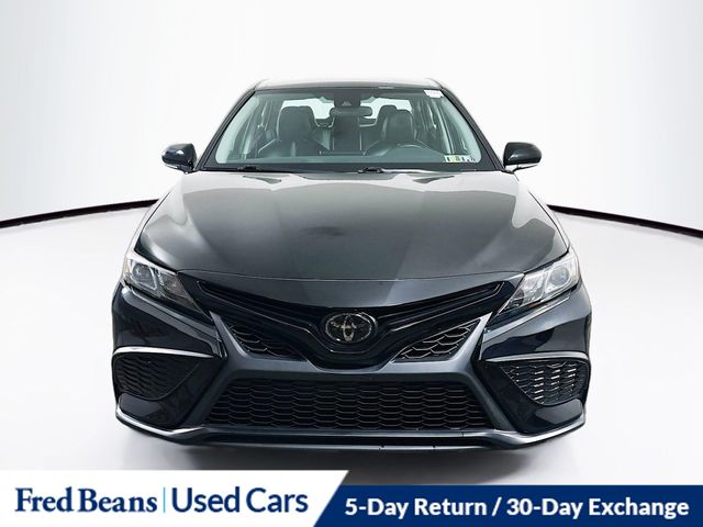 2023 Toyota Camry SE photo 2