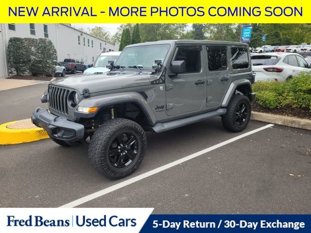 2020 Jeep Wrangler Unlimited Sahara photo 3