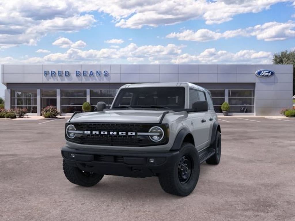 New 2026 Ford Bronco Outer Banks SUV