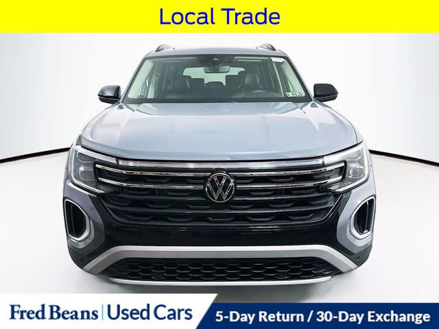 2024 Volkswagen Atlas Peak Edition SE Technology photo 2