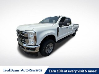 2025 Ford F-350 Chassis XL Truck Crew Cab