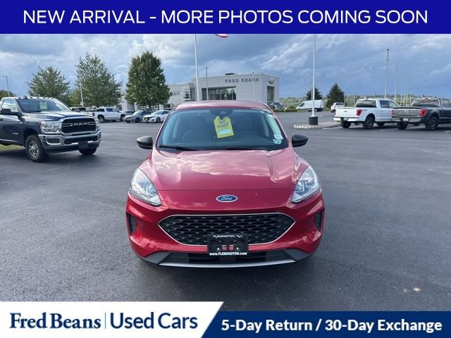 2022 Ford Escape SE photo 2