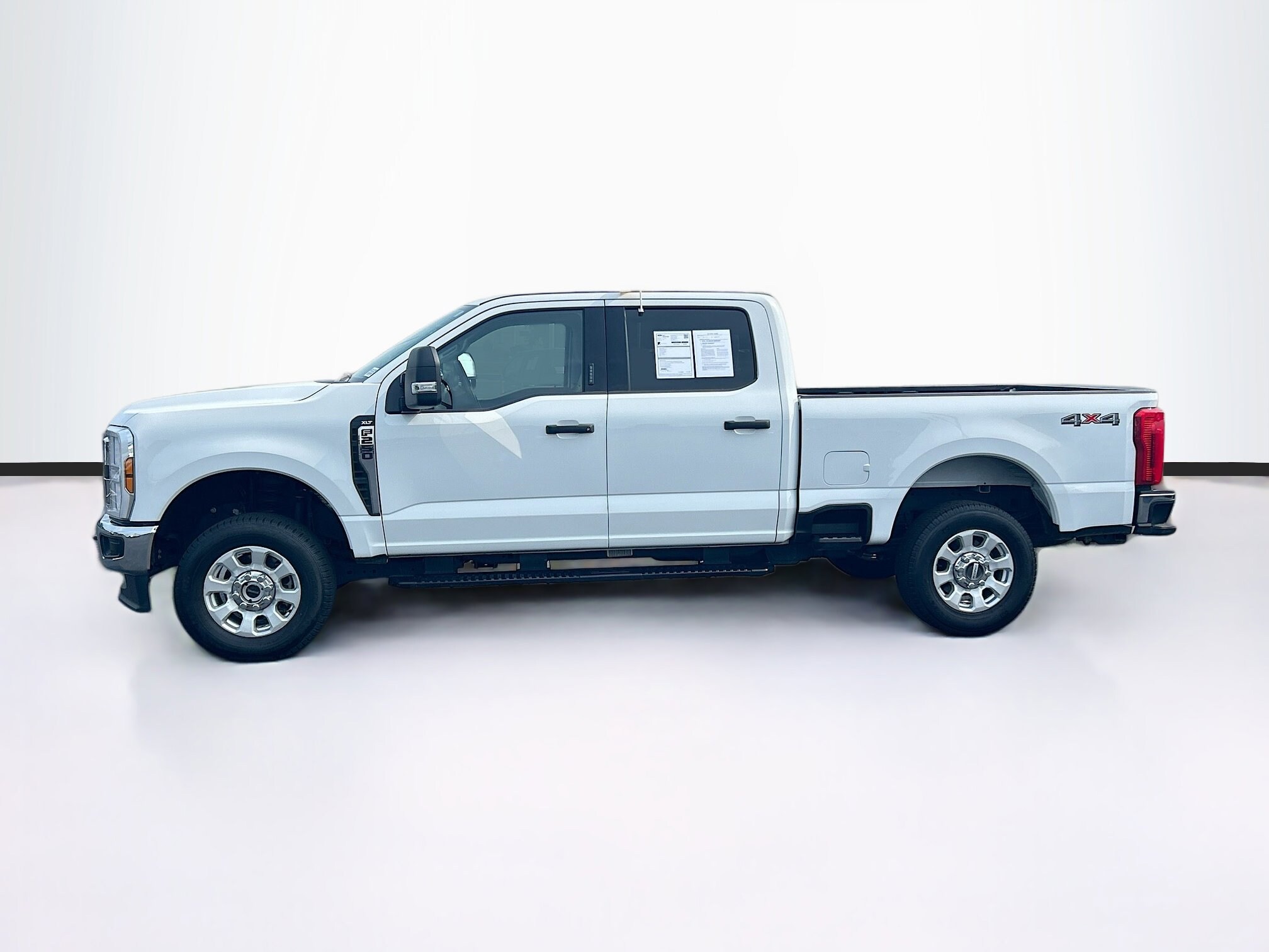 2024 Ford F-250 XLT photo 4