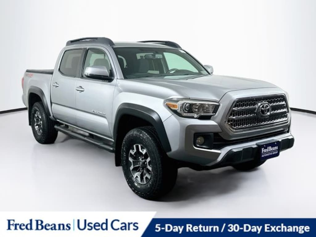 Used 2017 Toyota Tacoma Truck Double Cab