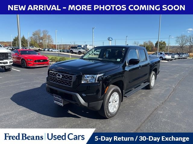 2022 Nissan Frontier SV Crew Cab photo 3