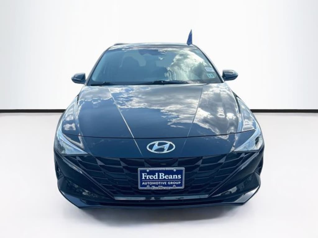 Used 2022 Hyundai Elantra SEL Sedan