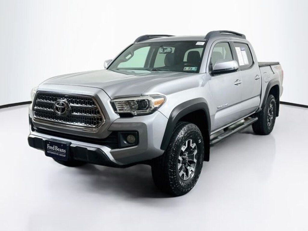 Used 2017 Toyota Tacoma Truck Double Cab