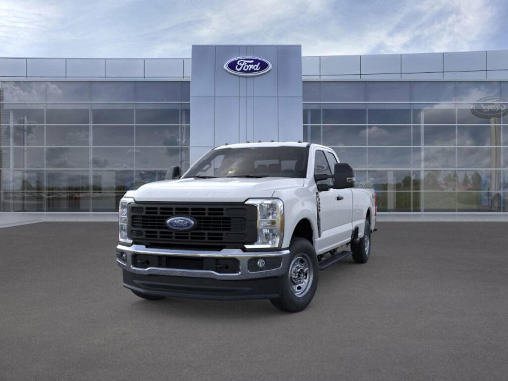 New 2025 Ford Super Duty F-350 SRW SCAB 2025 FORD F-350 XLT SUPER CAB 164 WB 4WD HD