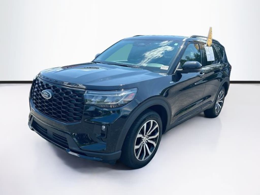 Used 2025 Ford Explorer ST-Line SUV