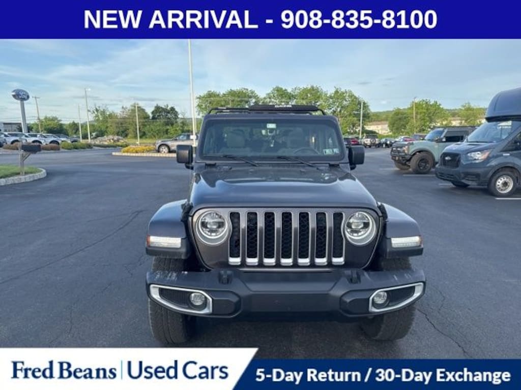 Used 2022 Jeep Gladiator Overland Truck Crew Cab