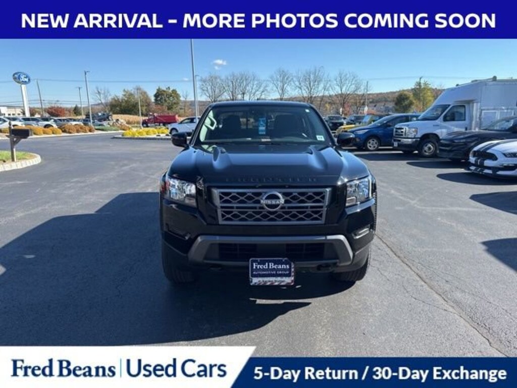 Used 2022 Nissan Frontier SV Truck Crew Cab