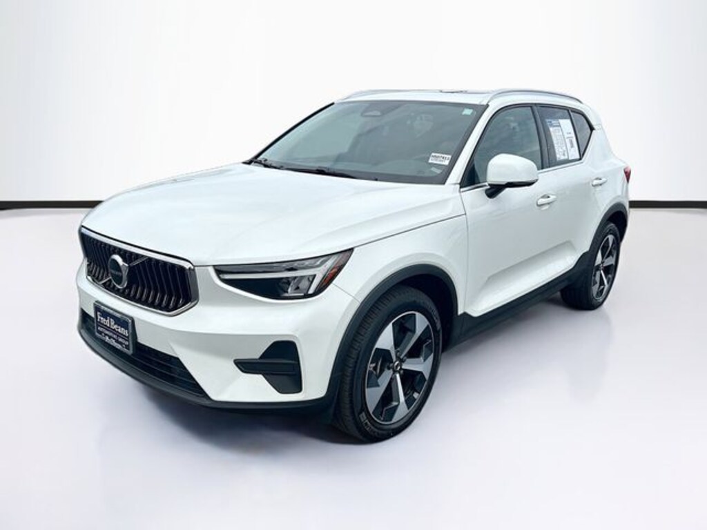 Used 2025 Volvo XC40 B5 Core Bright Theme SUV