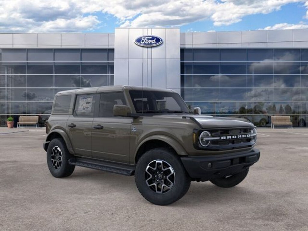 New 2026 Ford Bronco Outer Banks SUV