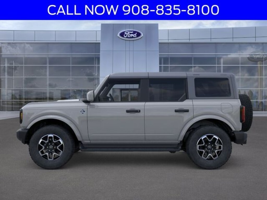 New 2026 Ford Bronco Outer Banks SUV