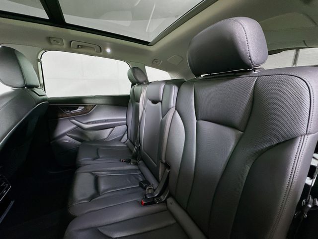 2020 Audi Q7 Premium Plus - Photo 30
