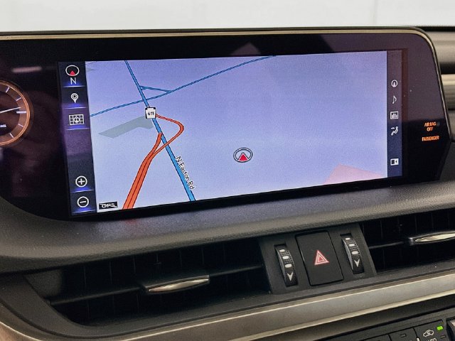 2019 Lexus ES F SPORT - Photo 15