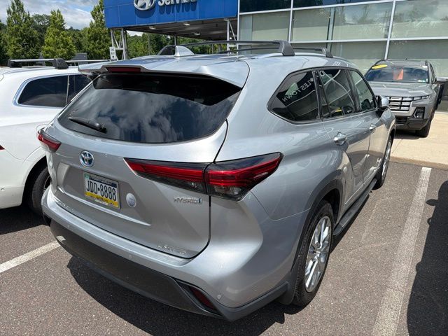 2023 Toyota Highlander Limited - Photo 11