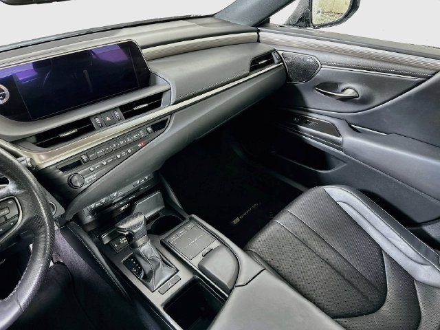 2019 Lexus ES F SPORT - Photo 29