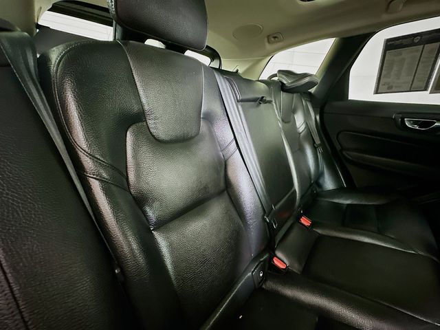 2023 Volvo XC60 Plus - Photo 33