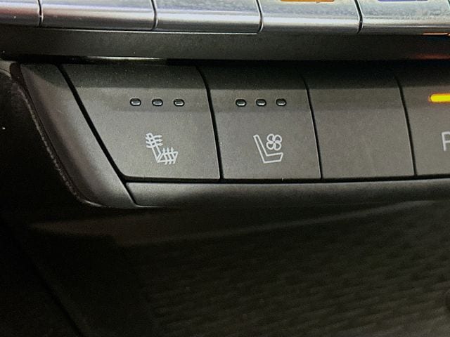 2021 Cadillac CT4 V-Series - Photo 26