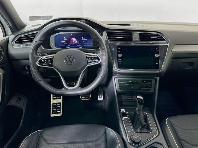 2024 Volkswagen Tiguan SEL R-LINE - Photo 28
