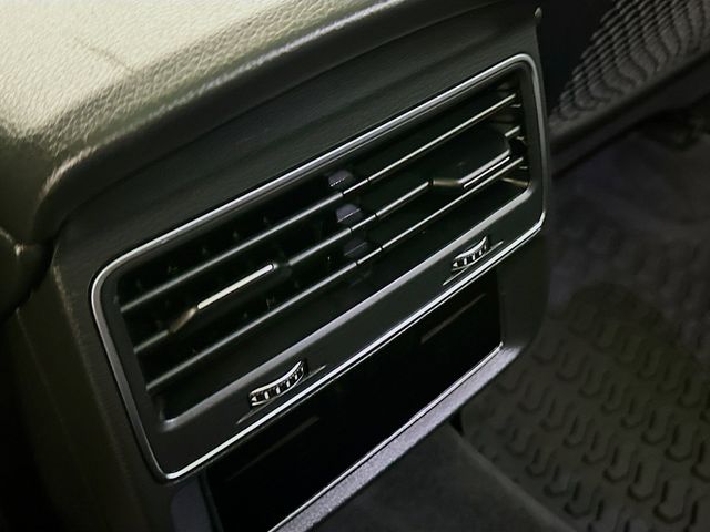 2020 Audi Q7 Premium Plus - Photo 31