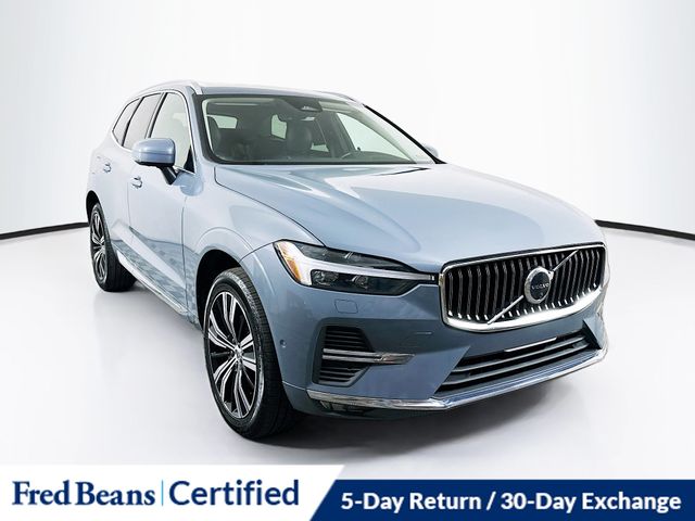 2023 Volvo XC60 B5 Plus Bright Theme AWD's photo