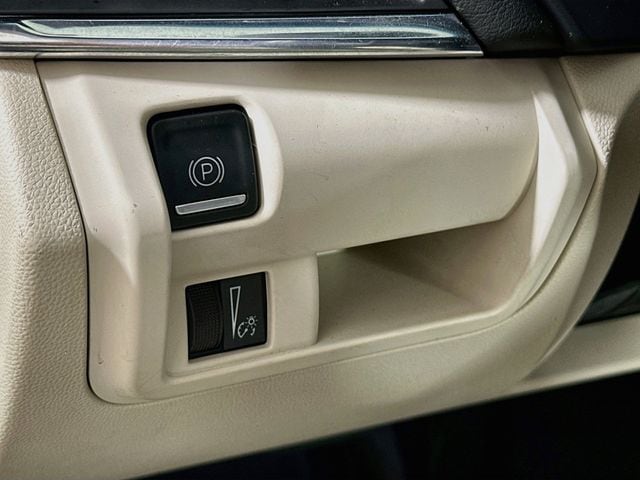 2024 Cadillac CT4 Luxury - Photo 13