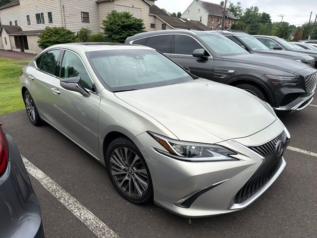 2019 Lexus ES 350 - Photo 14