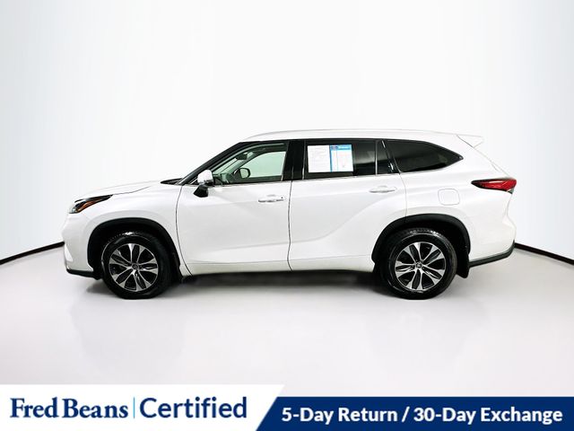 2022 Toyota Highlander XLE photo 4