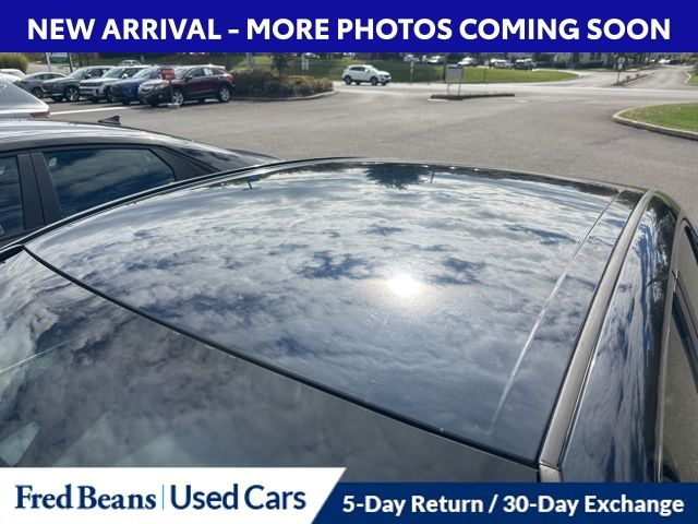 2018 Toyota Camry LE photo 3