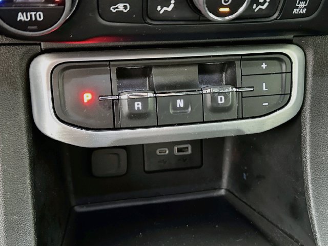 2022 GMC Acadia SLE - Photo 21