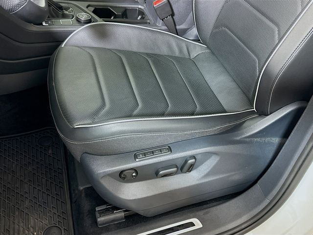 2024 Volkswagen Tiguan SEL R-LINE - Photo 24