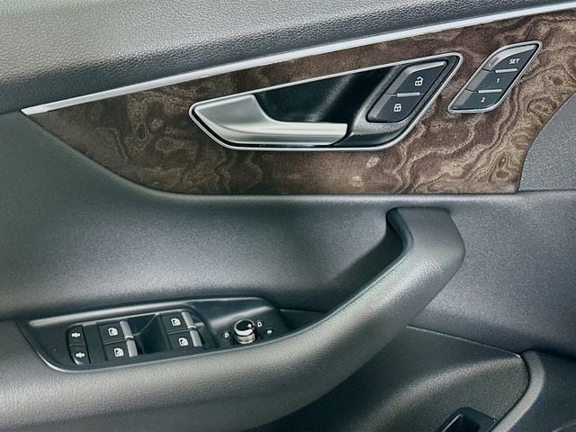 2020 Audi Q7 Premium Plus - Photo 23