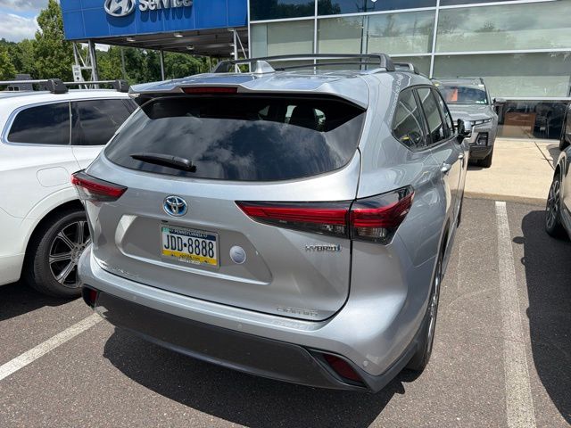 2023 Toyota Highlander Limited - Photo 10