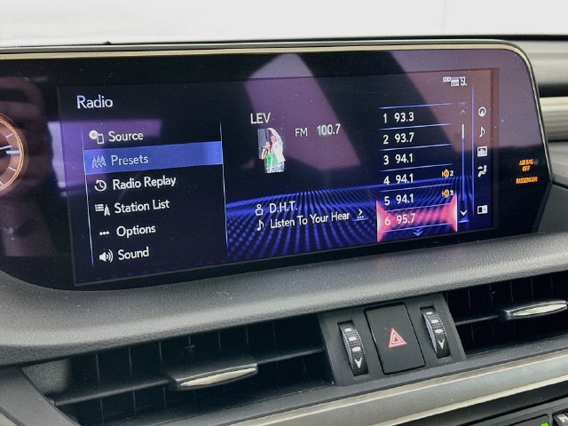 2019 Lexus ES F SPORT - Photo 18