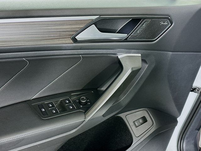 2024 Volkswagen Tiguan SEL R-LINE - Photo 23