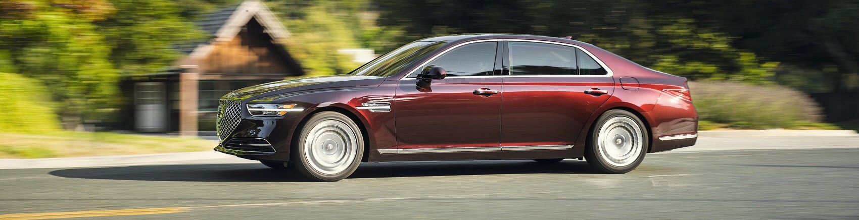 2020 Genesis G90 Driving
