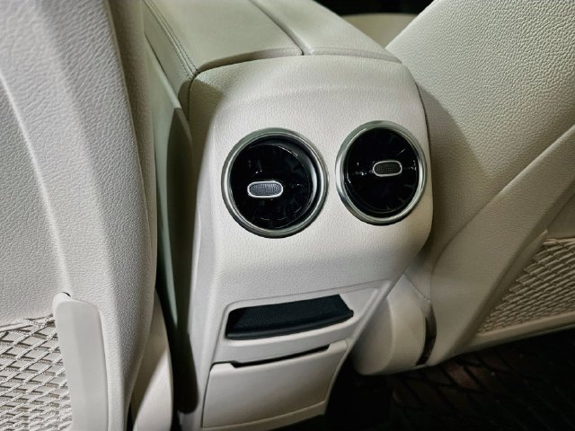 2021 Mercedes-Benz GLB Base - Photo 29