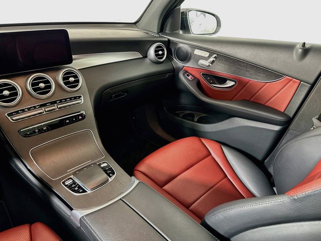 2022 Mercedes-Benz GLC GLC300 - Photo 28