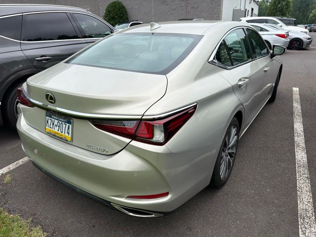2019 Lexus ES 350 - Photo 11