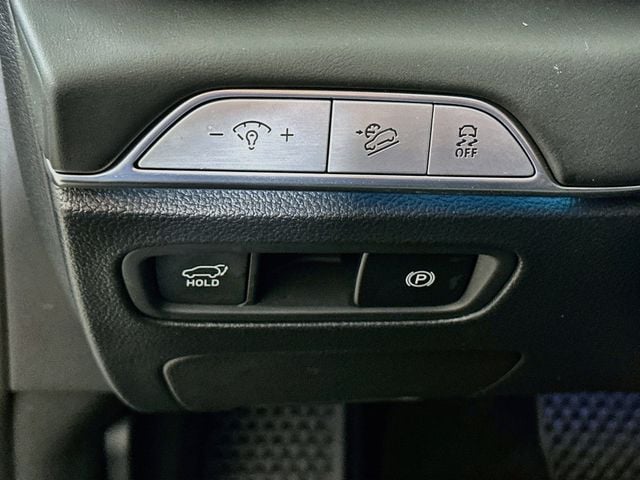 2025 GENESIS GV80 Prestige - Photo 13