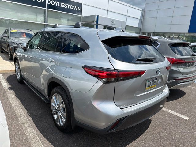2023 Toyota Highlander Limited - Photo 6