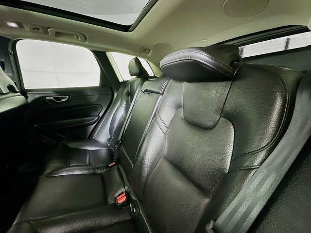 2023 Volvo XC60 Plus - Photo 30